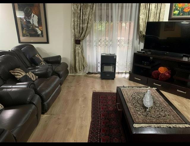 6 BEDROOM HOUSE FOR SALE IN VANDERBIJLPARK SE 2